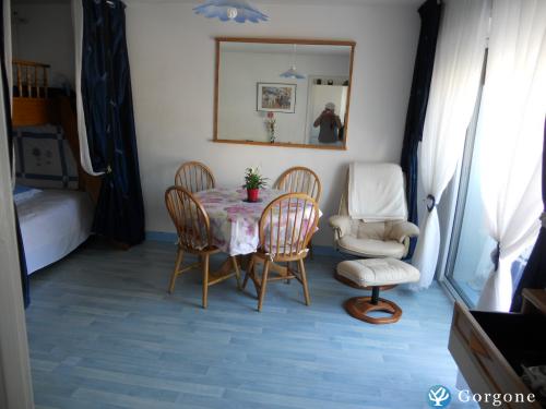 Photo n°2 de :Studio tout confort class 2**  