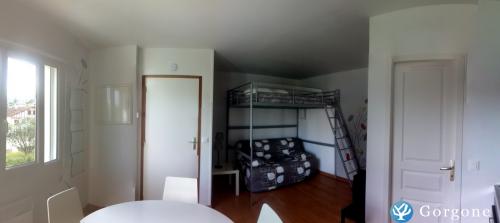 Photo n°3 de :Studio avec terrasse  deux pas des plages
