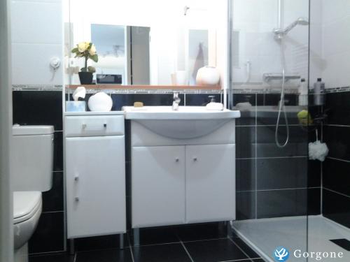 Photo n°6 de :t2 dans residence neuve avec piscine