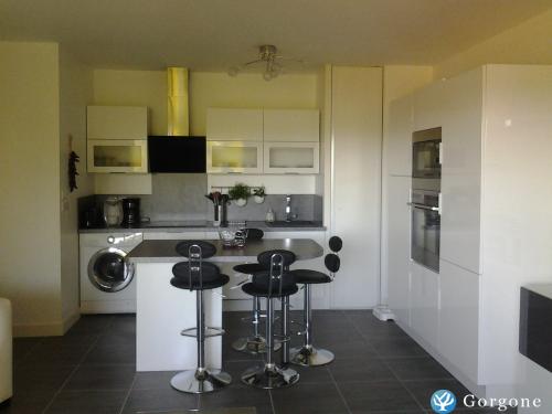 Photo n°2 de :t2 dans residence neuve avec piscine