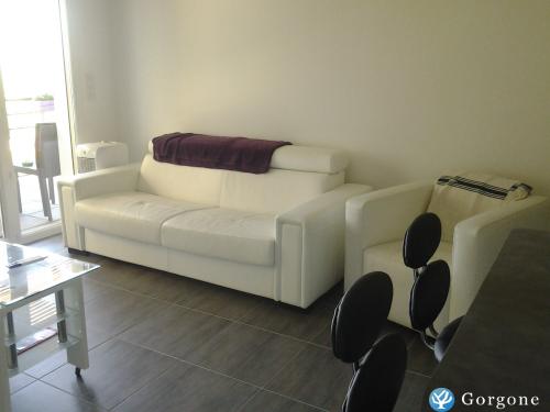 Photo n°4 de :t2 dans residence neuve avec piscine