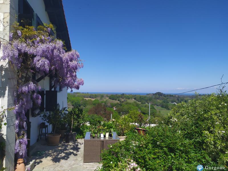 Photo n°4 de :F4 de charme 4* ds labourdine basque du XVII  4 kms des plages entre St jean de luz et Hendaye